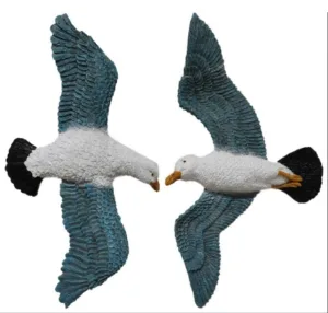 Figura Resina Gaviotas. Par de gaviotas en vuelo para pared, diseño realista y acabado marítimo. Color Realista.