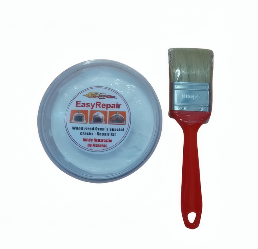 111111197 Kit reparador para horno compuesto por un bote de masilla especial para fisuras y una brocha plana de 50 mm.