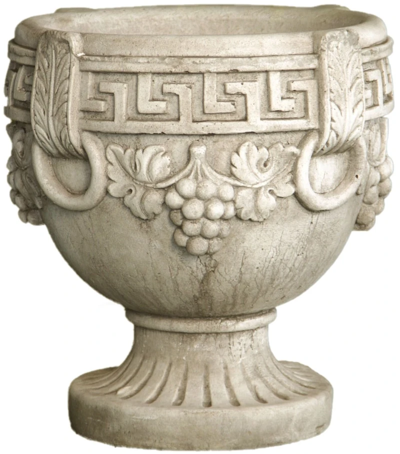 2042_1 Copa clásica Rioja de piedra artificial con relieve de racimos de uvas, greca griega y argollas.